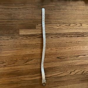 this is a sparkly belt for kids.